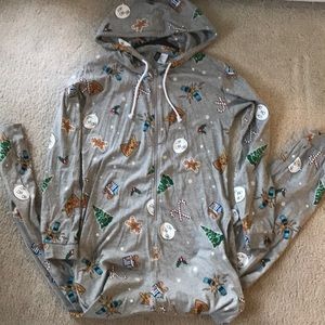 Women’s H&M onesie